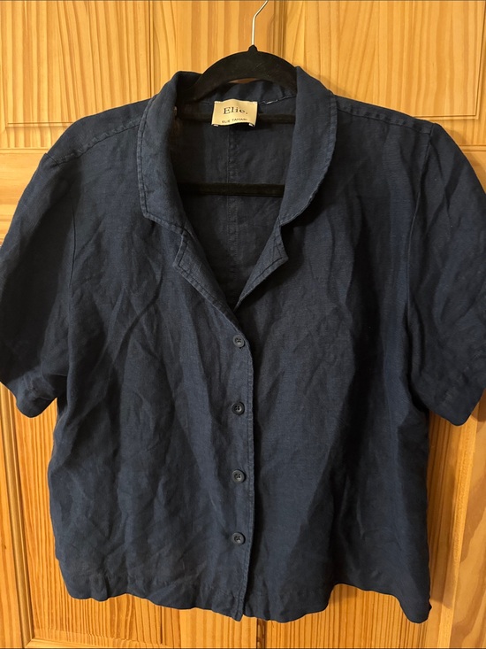 Elie Tahari Tops - Elie Tahari Navy Short-Sleeve Button Down Shirt